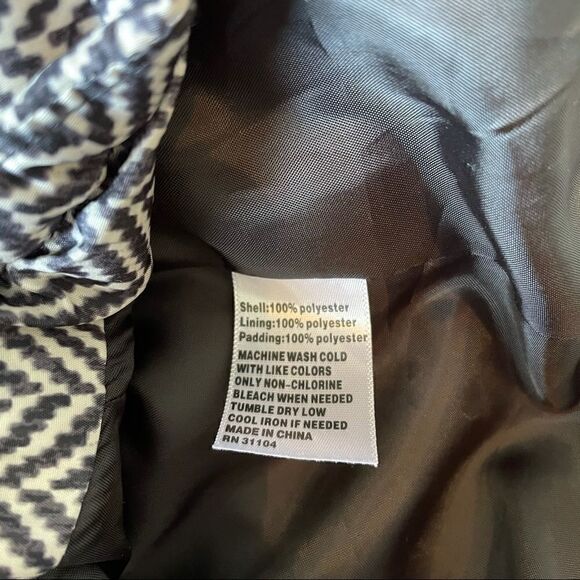 Red Camel Herringbone Puffer Vest - Size XS - Picture 6 of 7